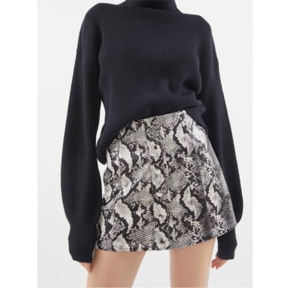 Urban Outfitters Dresses & Skirts - UO Siren Snake Print Snap Front Mini Skirt Size S